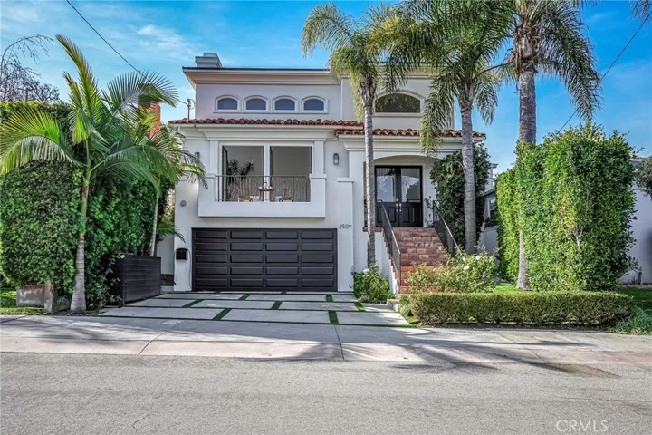 2509 N Poinsettia Avenue, Manhattan Beach, California 90266