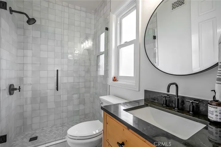 2509 N Poinsettia Avenue, Manhattan Beach, California 90266
