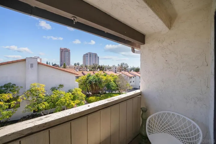 3878 La Jolla Village Dr, La Jolla, California 92037
