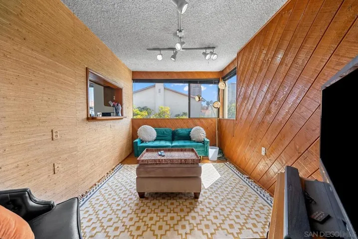3878 La Jolla Village Dr, La Jolla, California 92037