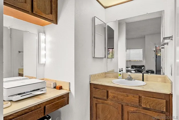 3878 La Jolla Village Dr, La Jolla, California 92037