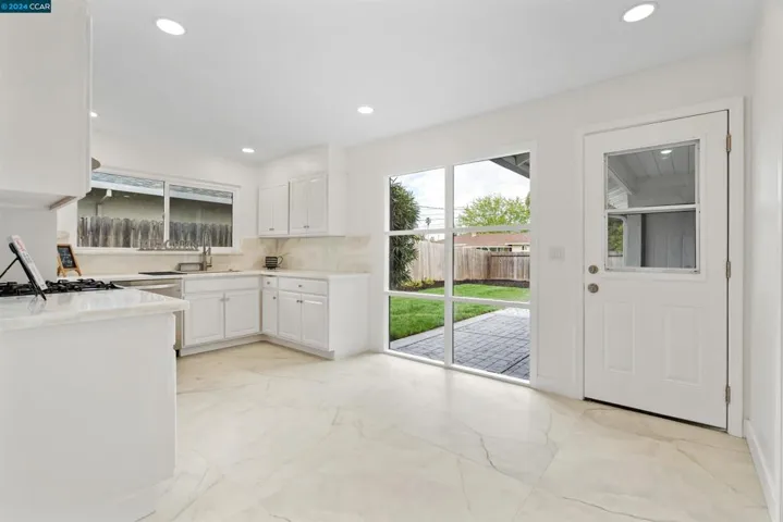 2207 Holbrook Dr, Concord, California 94519