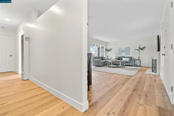 2207 Holbrook Dr, Concord, California 94519