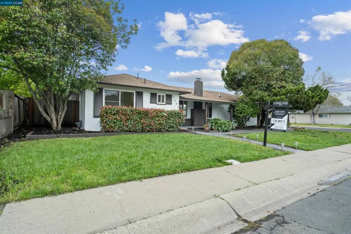 2207 Holbrook Dr, Concord, California 94519