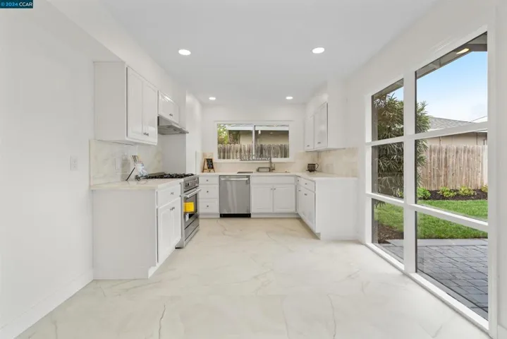 2207 Holbrook Dr, Concord, California 94519