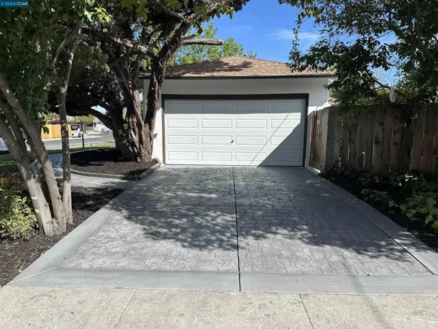 2207 Holbrook Dr, Concord, California 94519