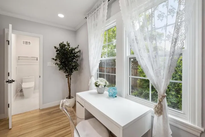 2326 Ramona Street, Palo Alto, California 94301
