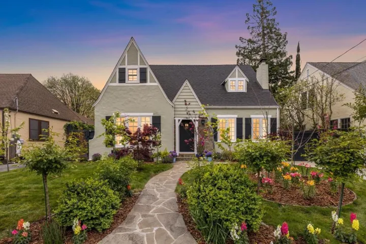 2326 Ramona Street, Palo Alto, California 94301