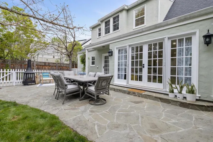 2326 Ramona Street, Palo Alto, California 94301