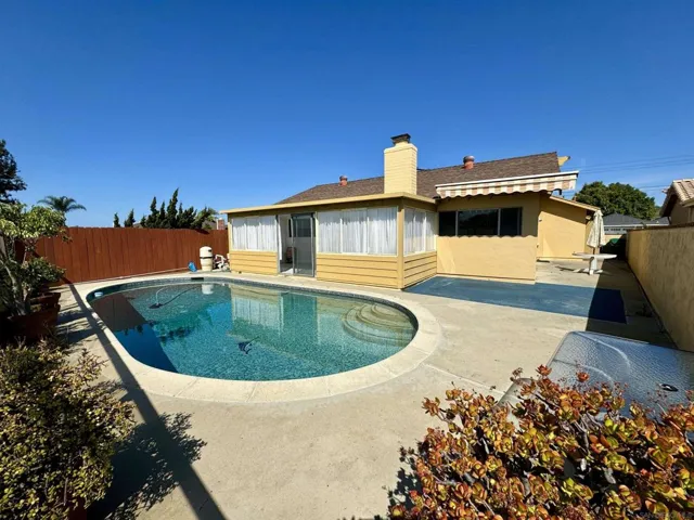 5719 Lone Star, San Diego, California 92120