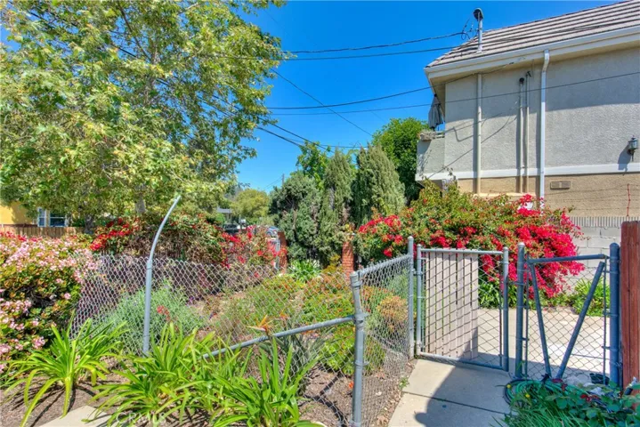 508 Chestnut Avenue, Los Angeles, California 90042