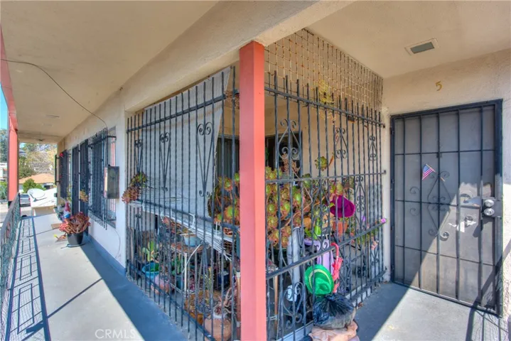 508 Chestnut Avenue, Los Angeles, California 90042