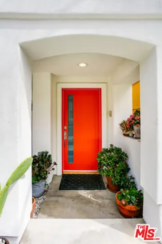 137 Lyndon Street, Hermosa Beach, California 90254