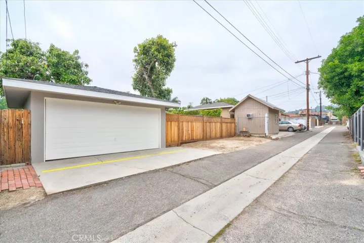 Garage and Extra Parking
