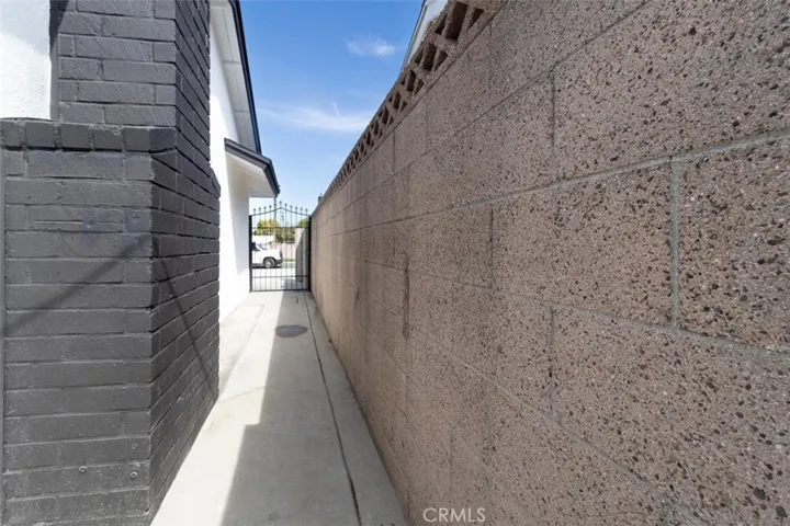 21413 Water Street, Carson, California 90745