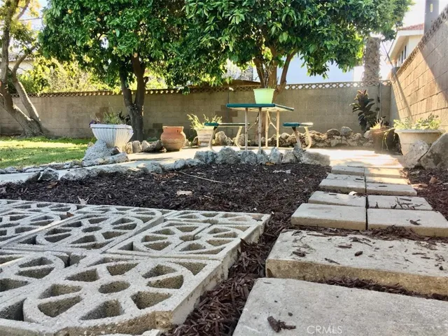 21413 Water Street, Carson, California 90745