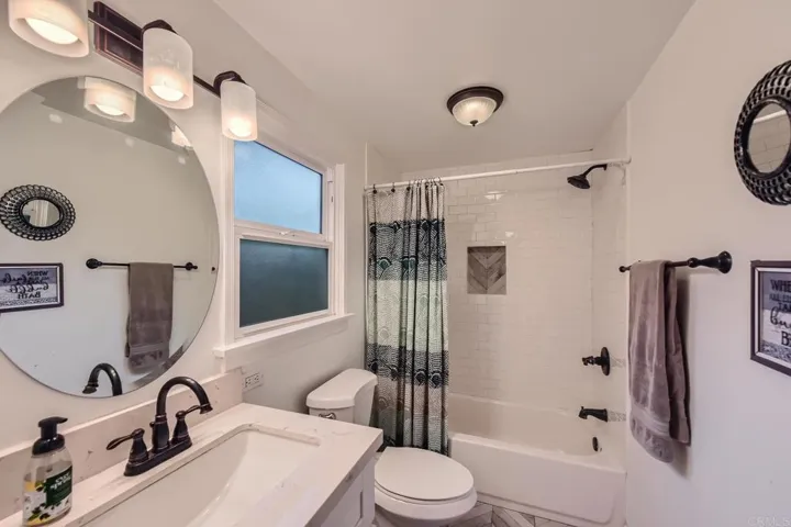116 Ellery Street, Oceanside, California 92054