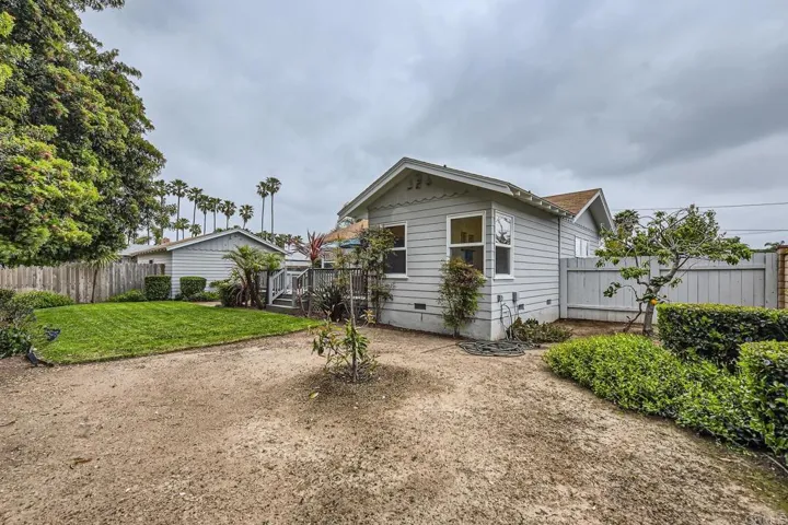 116 Ellery Street, Oceanside, California 92054
