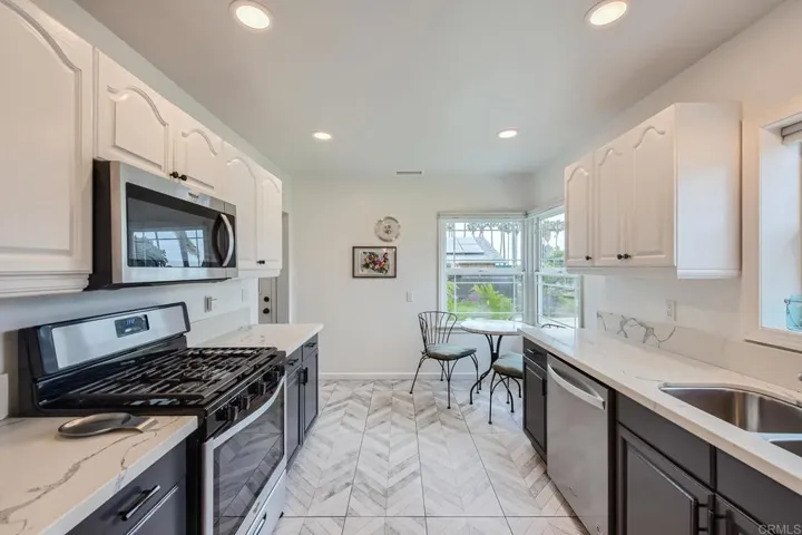 116 Ellery Street, Oceanside, California 92054