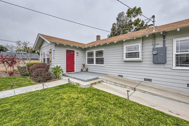 116 Ellery Street, Oceanside, California 92054