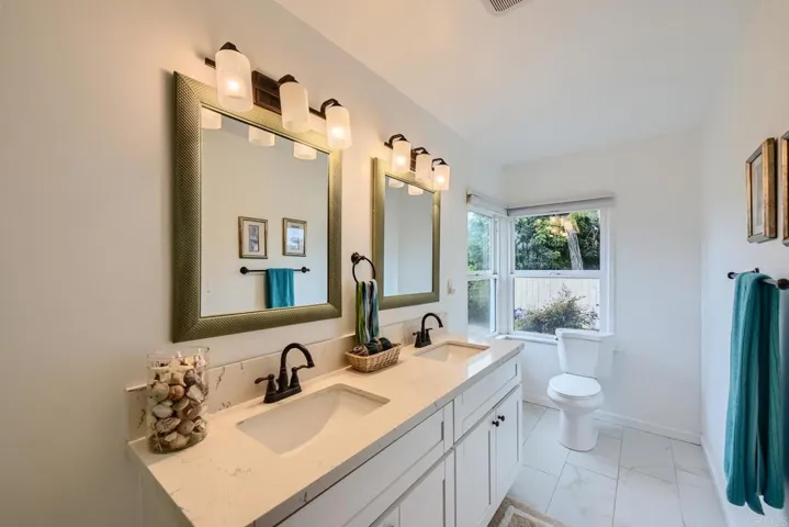 116 Ellery Street, Oceanside, California 92054