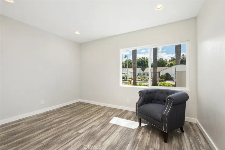 27765 Sinsonte, Mission Viejo, California 92692