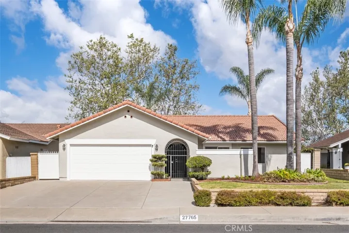 27765 Sinsonte, Mission Viejo, California 92692