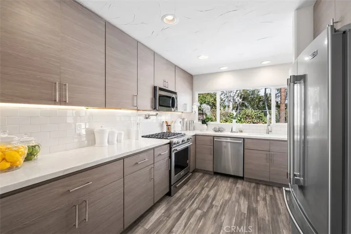 27765 Sinsonte, Mission Viejo, California 92692