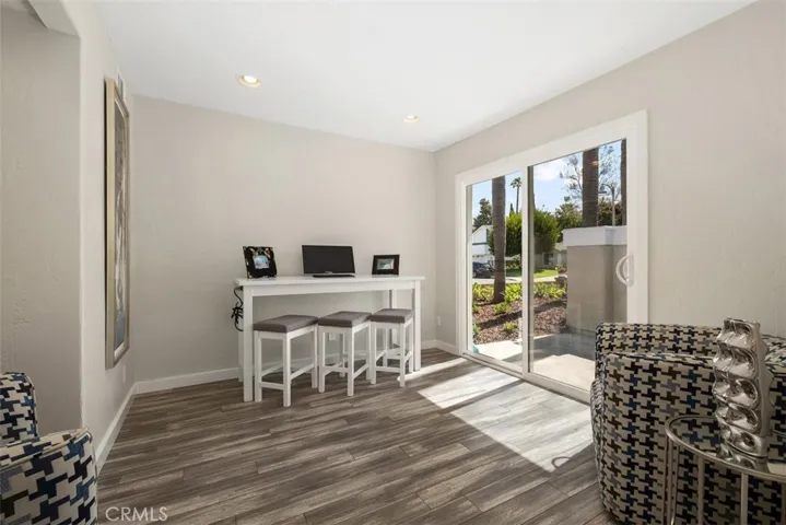 27765 Sinsonte, Mission Viejo, California 92692