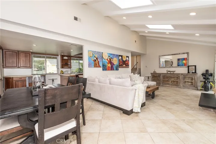 Open kitchen to dining and living room