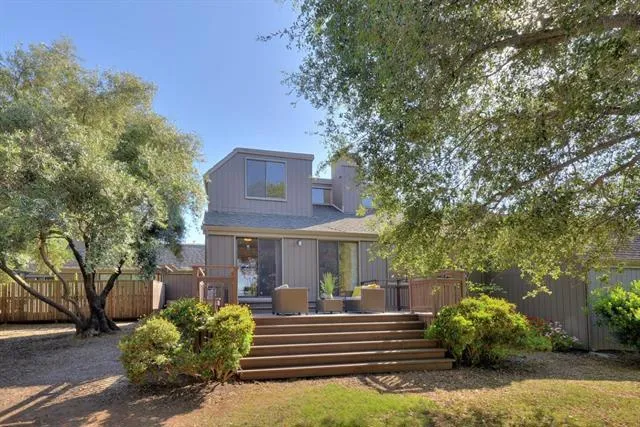 4 Farm Road, Los Altos, California 94024