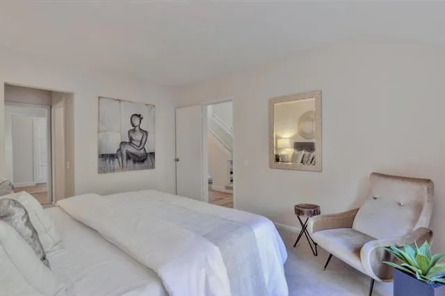 4 Farm Road, Los Altos, California 94024