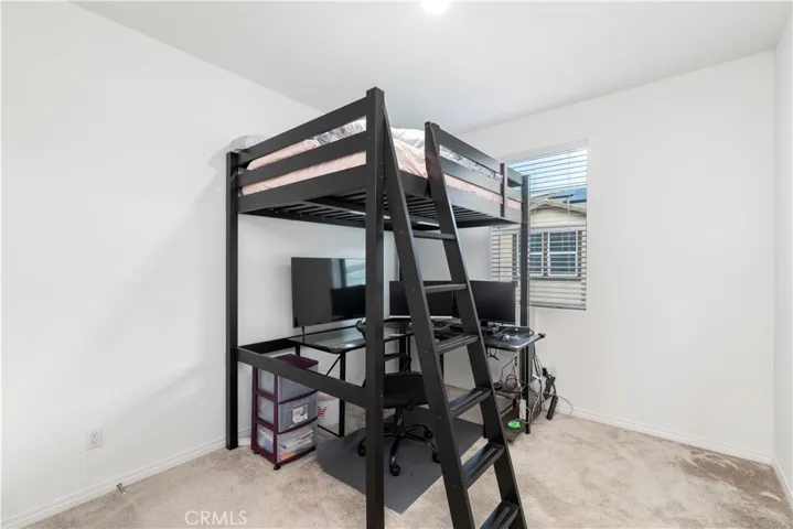 Bunk Bed can stay if buyer would like!