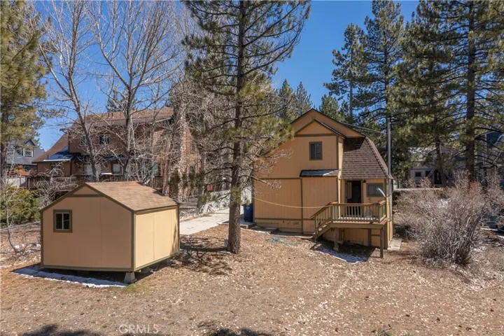 40089 Forest Road, Big Bear Lake, California 92315