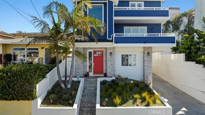 Completely detached townhome.