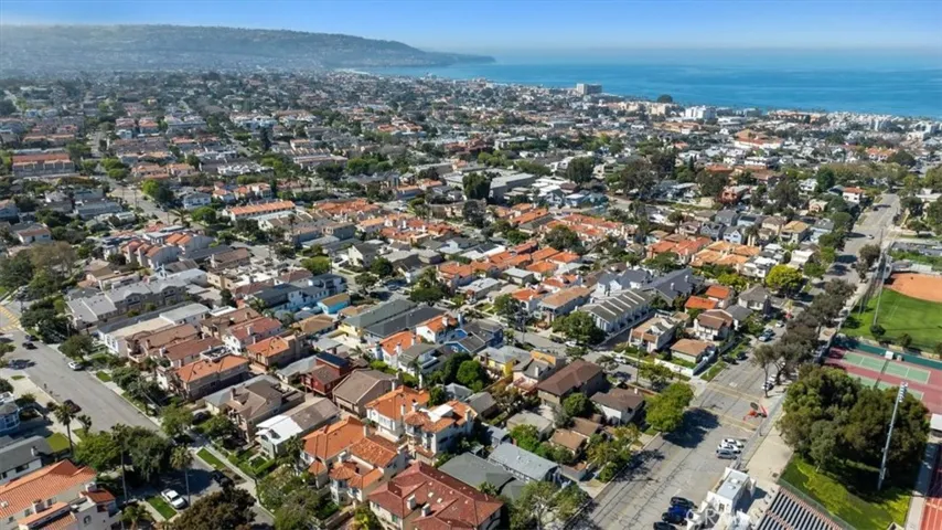 236 N Juanita Avenue A, Redondo Beach, California 90277