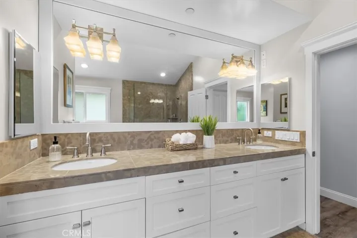 236 N Juanita Avenue A, Redondo Beach, California 90277