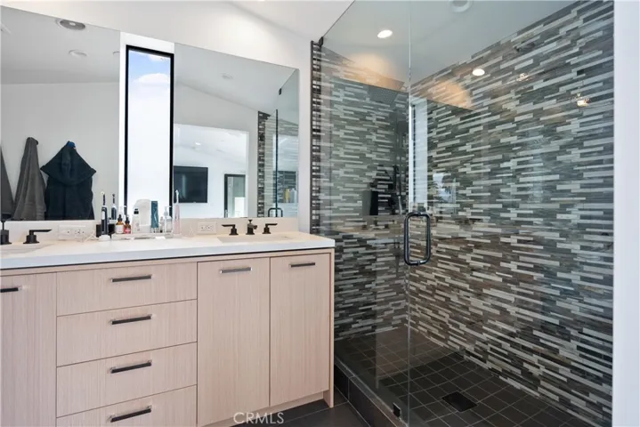 424 1/2 Larkspur Avenue, Corona Del Mar, California 92625