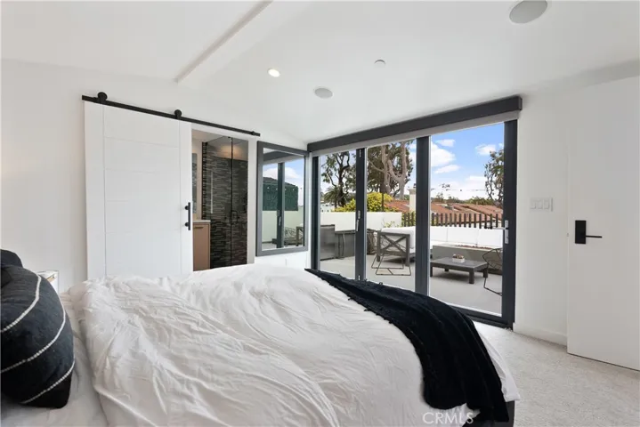 424 1/2 Larkspur Avenue, Corona Del Mar, California 92625