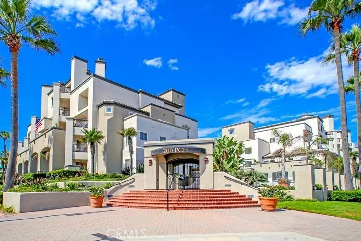 200 Pacific Coast 130, Huntington Beach, California 92648
