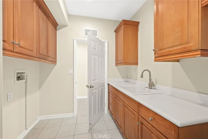 2224 Saratoga Lane, Glendora, California 91741