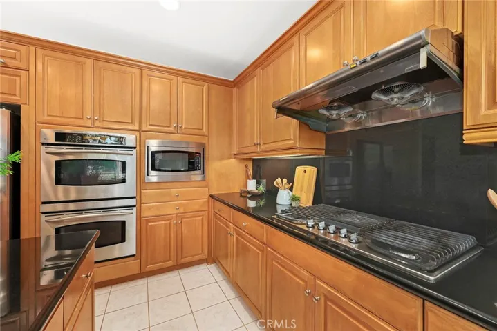 2224 Saratoga Lane, Glendora, California 91741