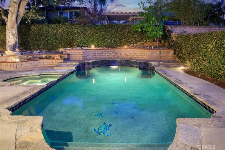2224 Saratoga Lane, Glendora, California 91741