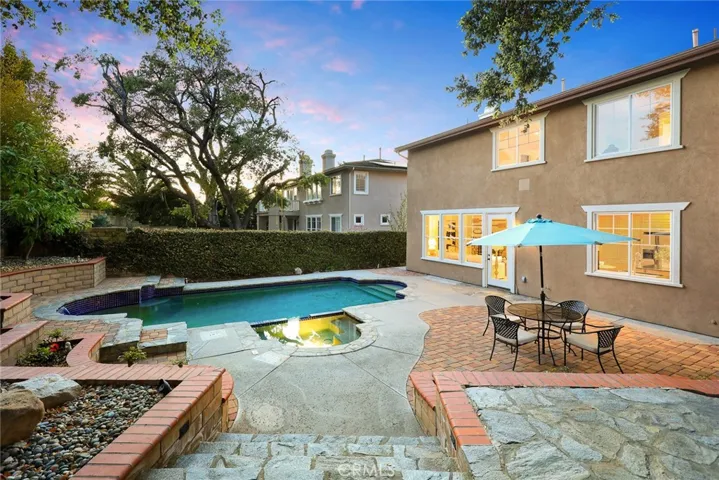 2224 Saratoga Lane, Glendora, California 91741
