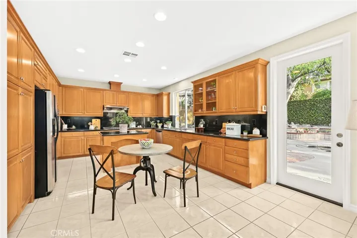 2224 Saratoga Lane, Glendora, California 91741