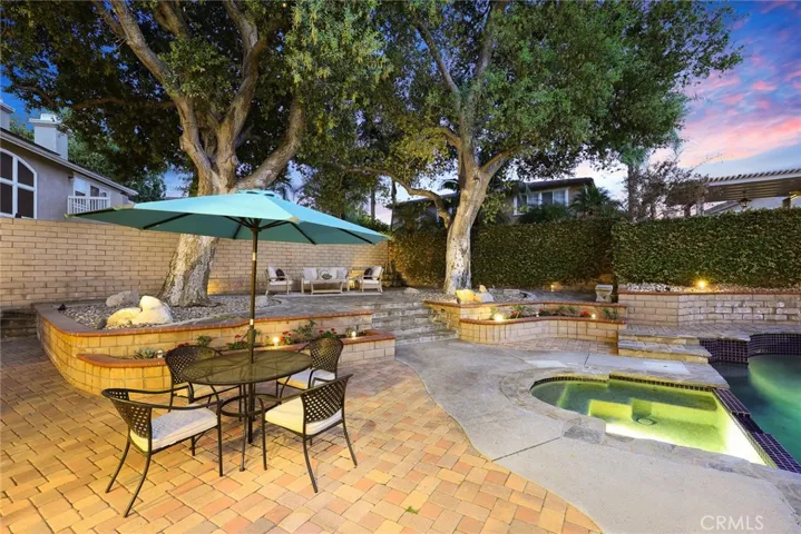 2224 Saratoga Lane, Glendora, California 91741