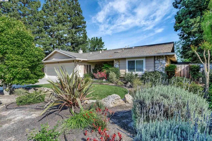 2652 Bridle Lane, Walnut Creek, California 94596