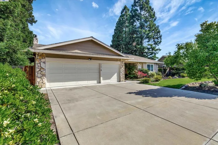 2652 Bridle Lane, Walnut Creek, California 94596