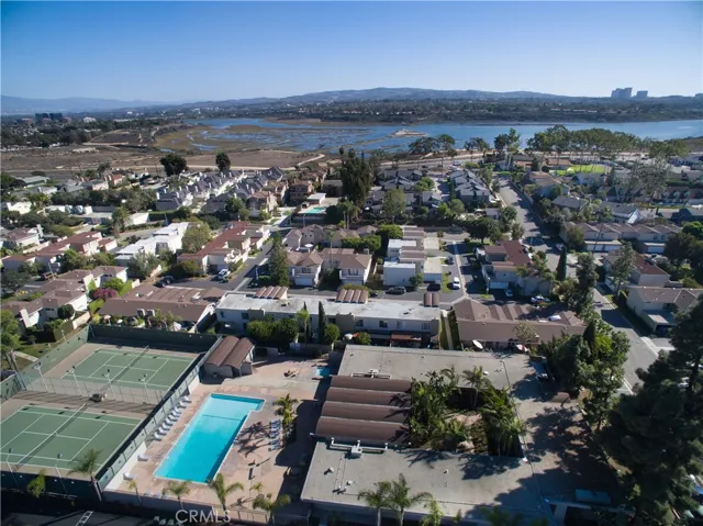 361 Ravello Lane, Costa Mesa, California 92627