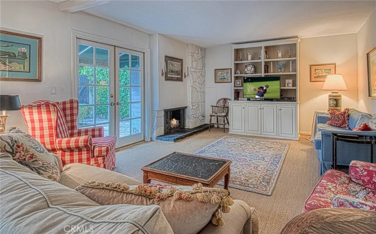361 Ravello Lane, Costa Mesa, California 92627